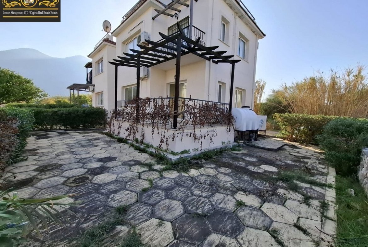 2 Bedroom Garden Apartment For Sale Location Lapta Coastal Walkway Girne (Lapta Yuruyus Yolu Kyrenia)(Communal Swimming Pool) North Cyprus KKTC TRNC