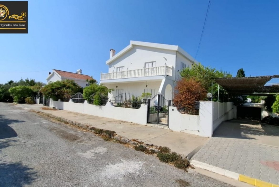 Nostalgic 4 Bedroom Villa For Rent Location Near Seaside Opposite Dima Market Street Karaoglanoglu Girne. North Cyprus KKTC TRNC