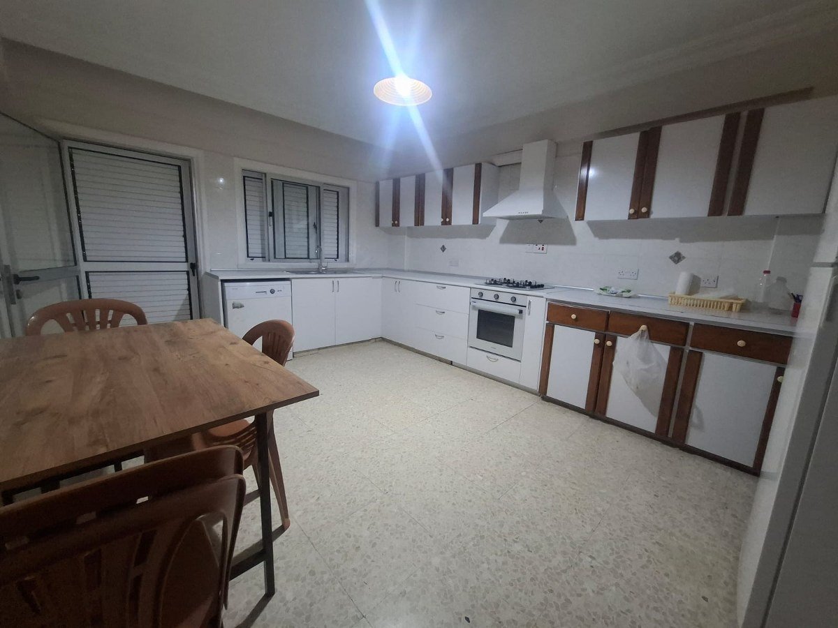 Nice 3 Bedroom Apartment For Rent Location Behind New Nusmar Market Girne