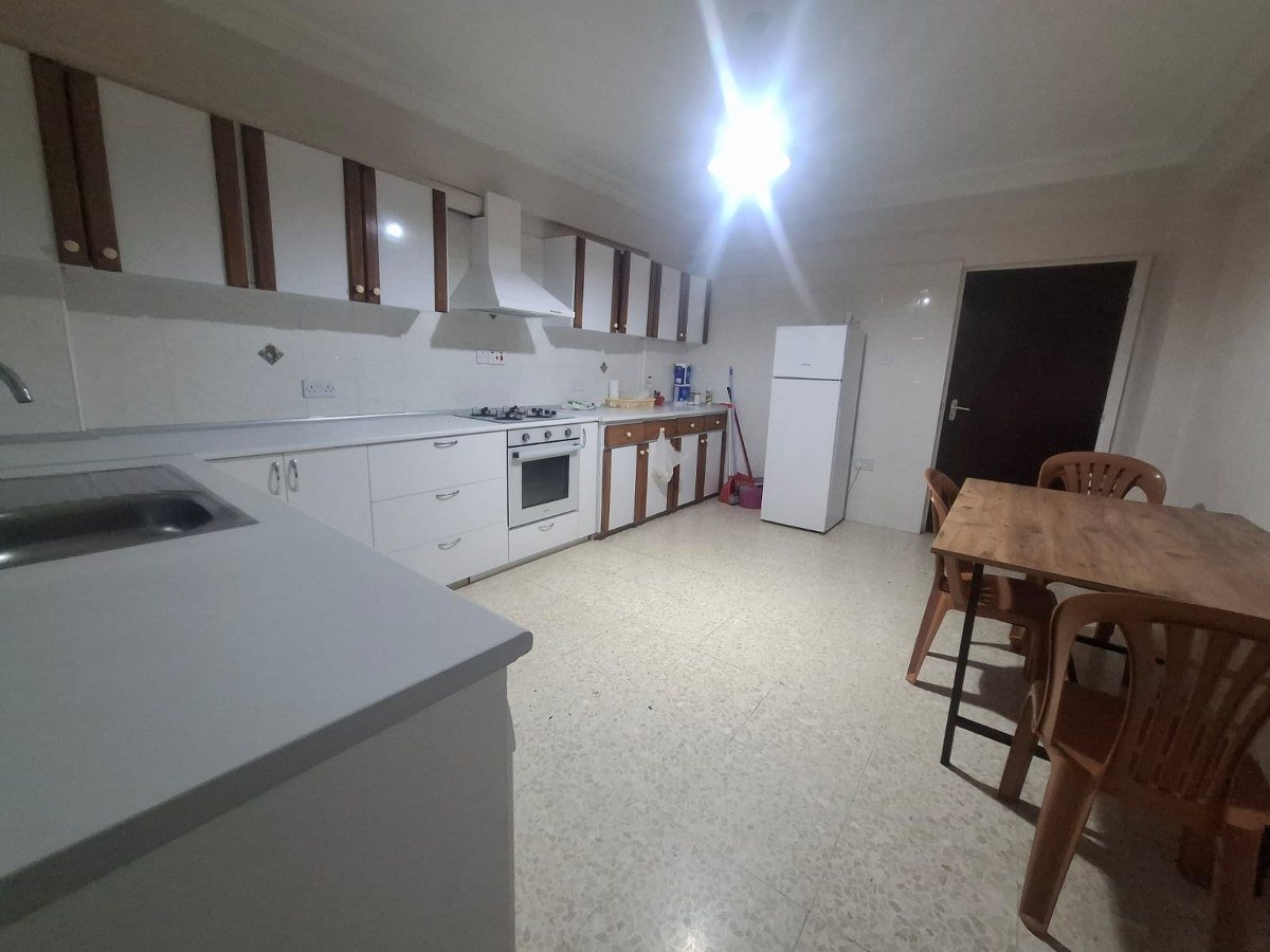 Nice 3 Bedroom Apartment For Rent Location Behind New Nusmar Market Girne