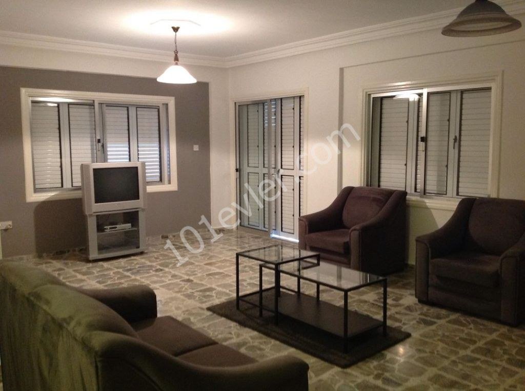 Nice 3 Bedroom Apartment For Rent Location Behind New Nusmar Market Girne