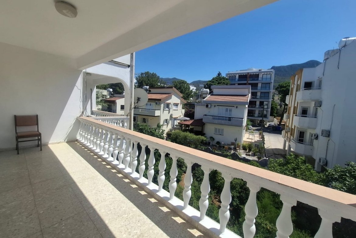 Nice 3 Bedroom Apartment For Rent Location Behind New Nusmar Market Girne
