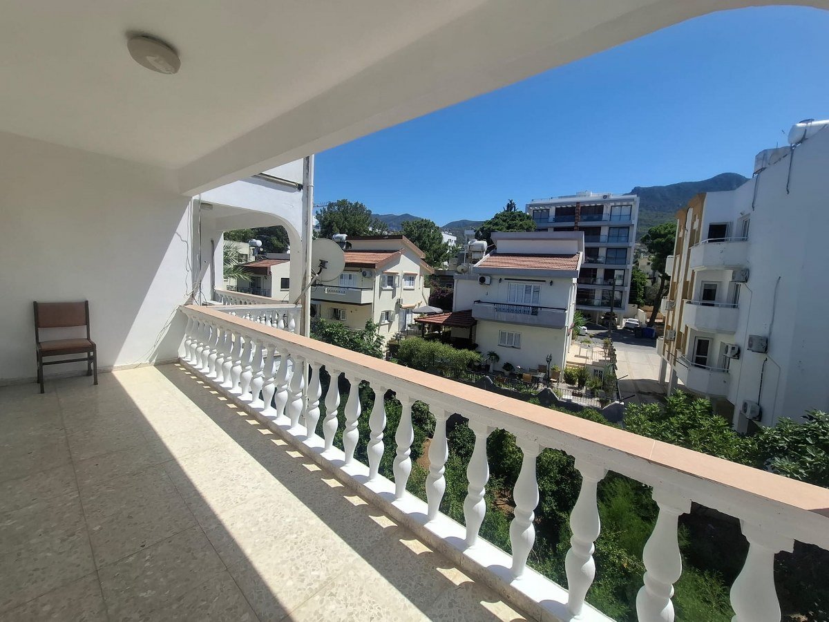 Nice 3 Bedroom Apartment For Rent Location Behind New Nusmar Market Girne