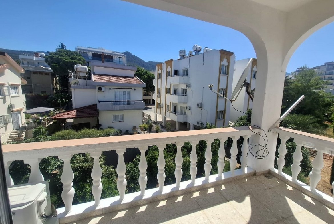 Nice 3 Bedroom Apartment For Rent Location Behind New Nusmar Market Girne