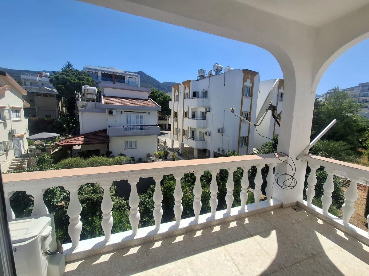 Nice 3 Bedroom Apartment For Rent Location Behind New Nusmar Market Girne