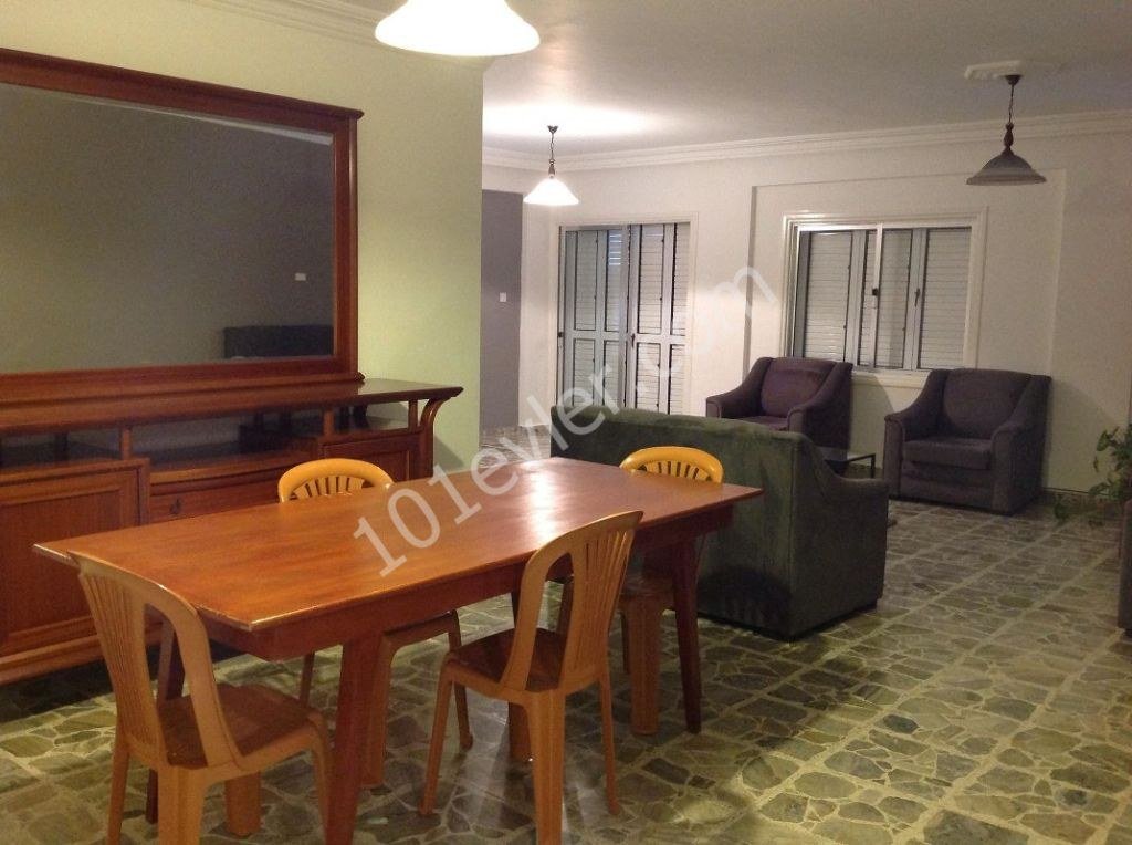 Nice 3 Bedroom Apartment For Rent Location Behind New Nusmar Market Girne
