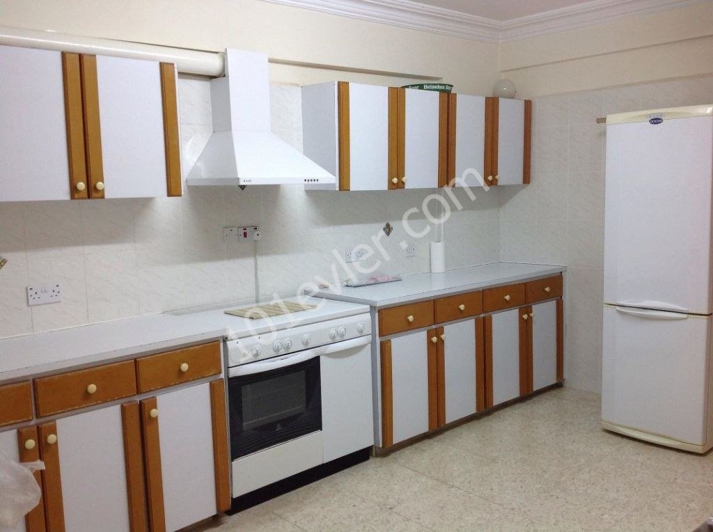 Nice 3 Bedroom Apartment For Rent Location Behind New Nusmar Market Girne