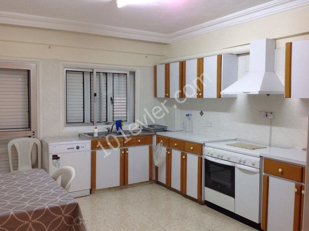 Nice 3 Bedroom Apartment For Rent Location Behind New Nusmar Market Girne