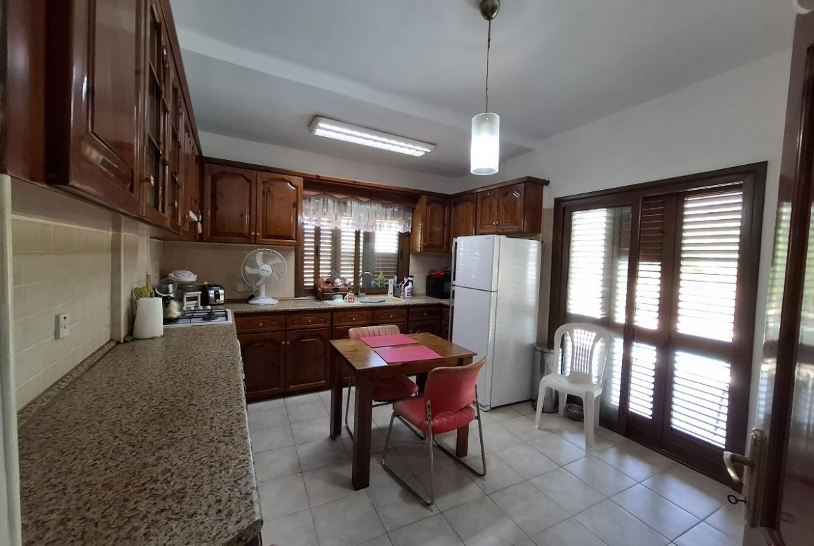 3 Bedroom Villa For Rent With A Stunning Collection Of Antique And Authentic Cypriot Furniture needs to be seen to be appreciated. Location: Alsancak, Girne. (Don’t pass this one by- reduced price!)