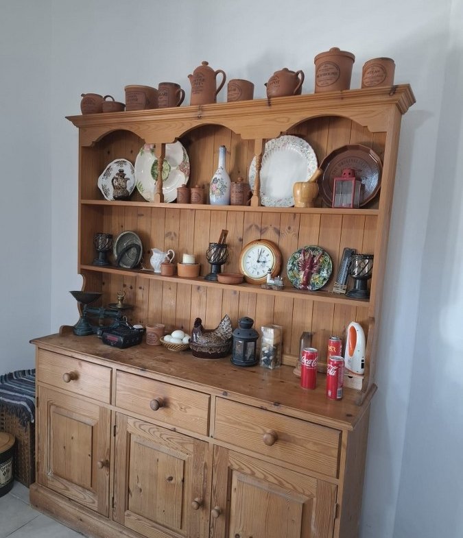 3 Bedroom Villa For Rent With A Stunning Collection Of Antique And Authentic Cypriot Furniture needs to be seen to be appreciated. Location: Alsancak, Girne. (Don’t pass this one by- reduced price!)
