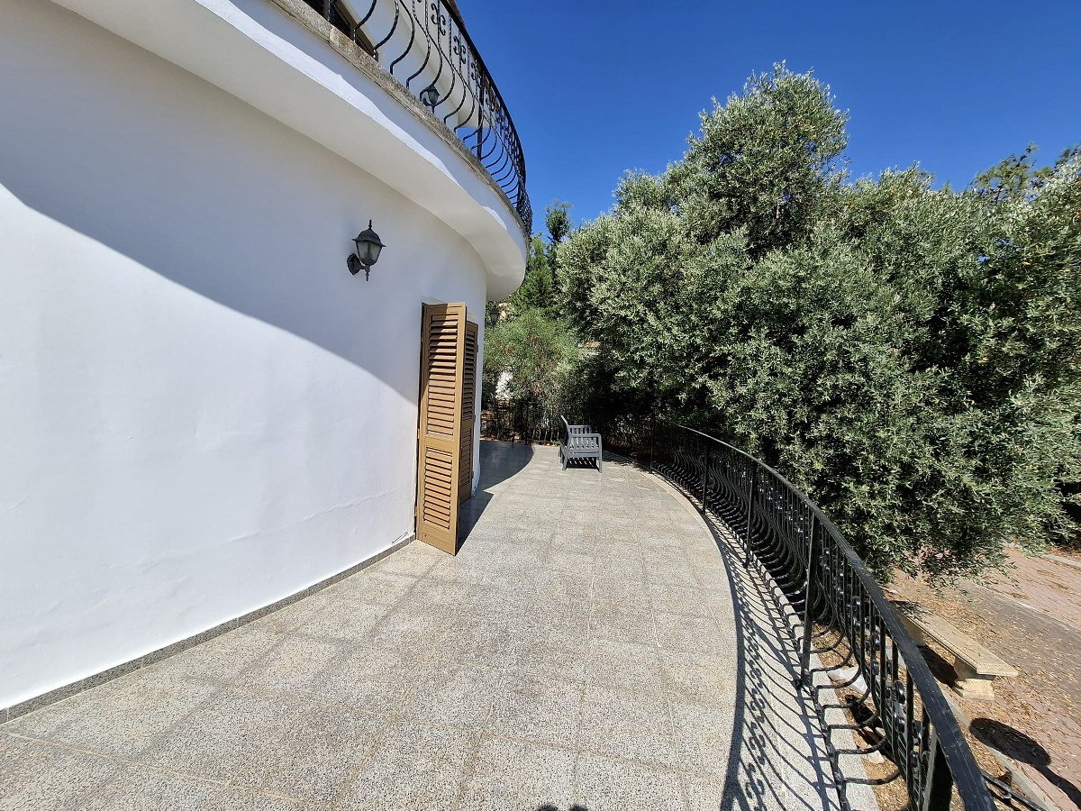 18 3 Bedroom Villa For Rent With A Stunning Collection Of Antique And Authentic Cypriot Furniture needs to be seen to be appreciated. Location: Alsancak, Girne. (Don’t pass this one by- reduced price!)