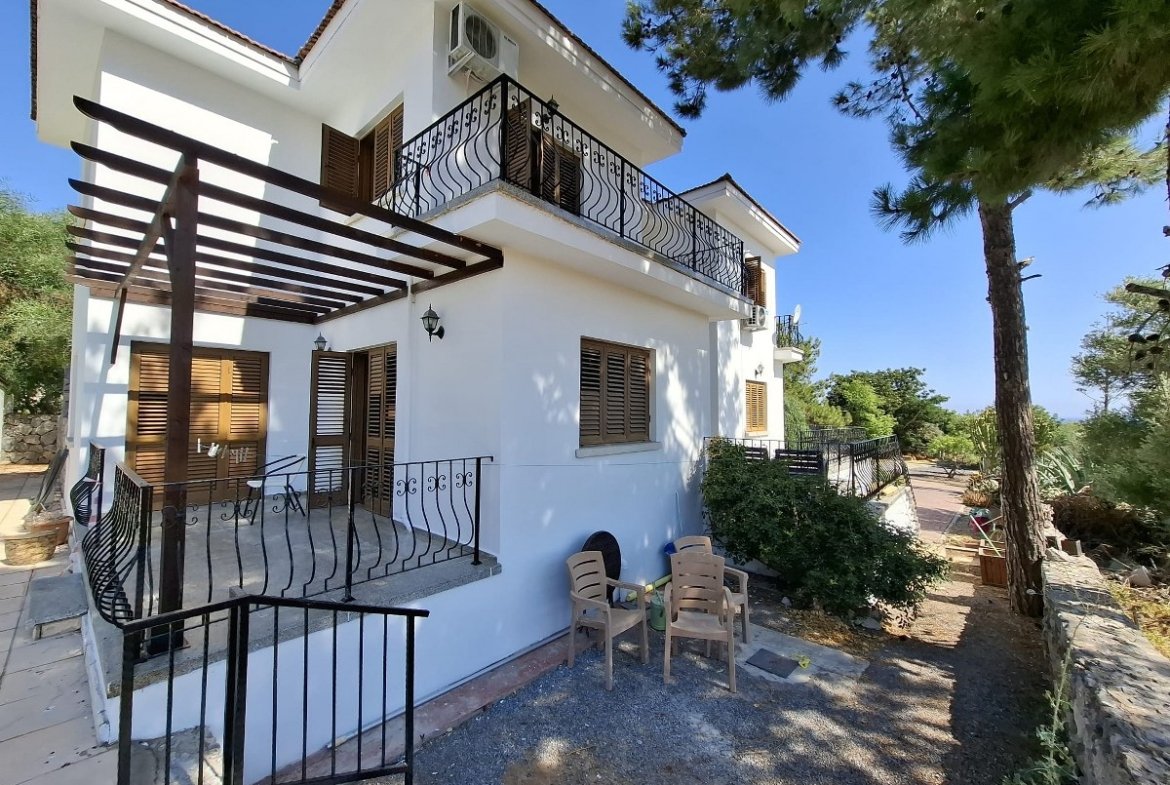 3 Bedroom Villa For Rent With A Stunning Collection Of Antique And Authentic Cypriot Furniture needs to be seen to be appreciated. Location: Alsancak, Girne. (Don’t pass this one by- reduced price!)