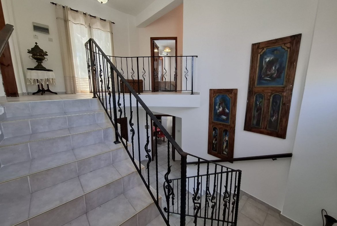 3 Bedroom Villa For Rent With A Stunning Collection Of Antique And Authentic Cypriot Furniture needs to be seen to be appreciated. Location: Alsancak, Girne. (Don’t pass this one by- reduced price!)
