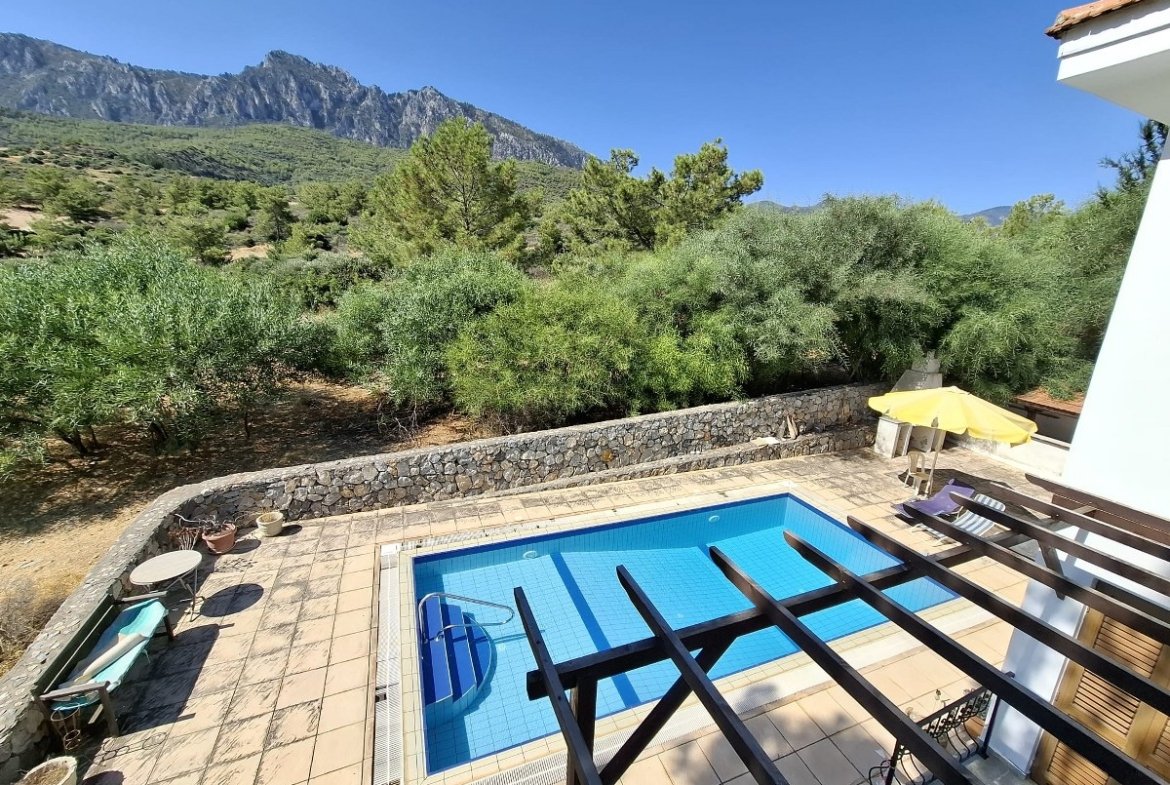 3 Bedroom Villa For Rent With A Stunning Collection Of Antique And Authentic Cypriot Furniture needs to be seen to be appreciated. Location: Alsancak, Girne. (Don’t pass this one by- reduced price!)