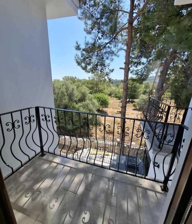 3 Bedroom Villa For Rent With A Stunning Collection Of Antique And Authentic Cypriot Furniture needs to be seen to be appreciated. Location: Alsancak, Girne. (Don’t pass this one by- reduced price!)