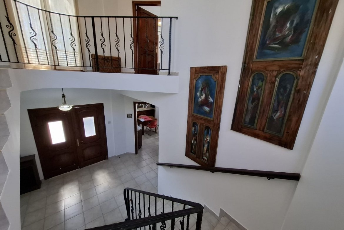 3 Bedroom Villa For Rent With A Stunning Collection Of Antique And Authentic Cypriot Furniture needs to be seen to be appreciated. Location: Alsancak, Girne. (Don’t pass this one by- reduced price!)