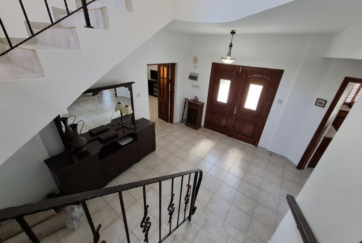 3 Bedroom Villa For Rent With A Stunning Collection Of Antique And Authentic Cypriot Furniture needs to be seen to be appreciated. Location: Alsancak, Girne. (Don’t pass this one by- reduced price!)