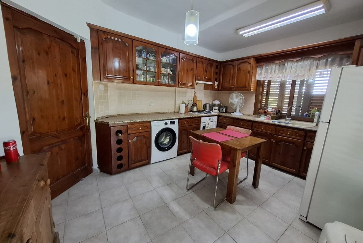 3 Bedroom Villa For Rent With A Stunning Collection Of Antique And Authentic Cypriot Furniture needs to be seen to be appreciated. Location: Alsancak, Girne. (Don’t pass this one by- reduced price!)