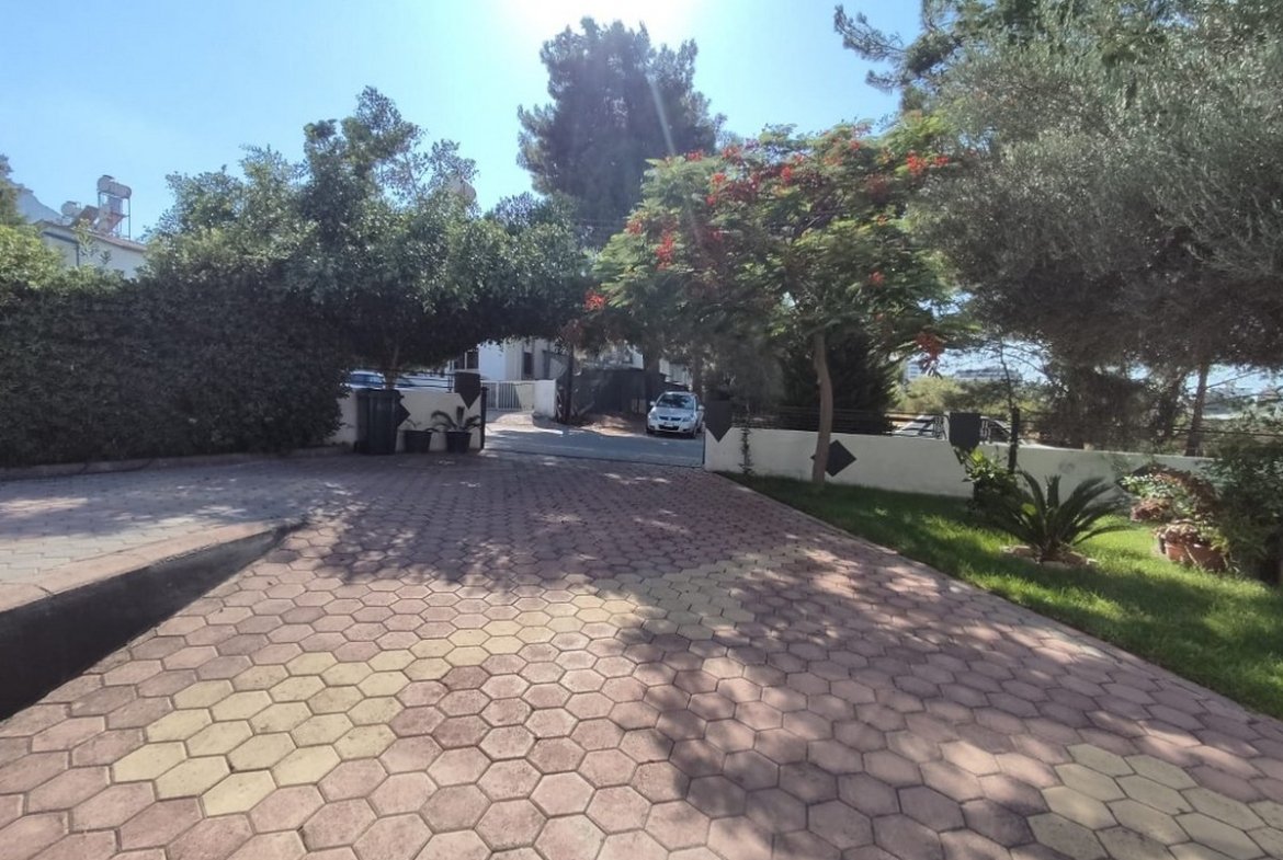 Nice 2 Bedroom Garden Apartment For Rent Location Near Wednesday Market Girne