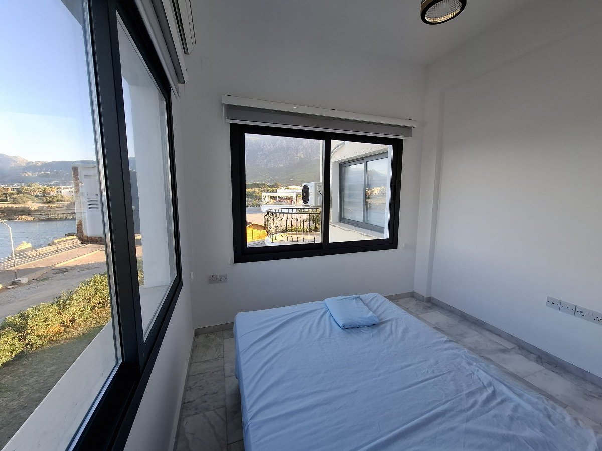 21 3 Bedroom Terrace Apartment For Rent Location Lapta Coastal Walkway Girne (Lapta Yuruyus Yolu Kyrenia)